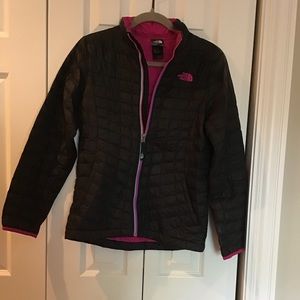 Black north face girls jacket